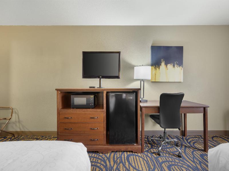 Best Western Woodburn image