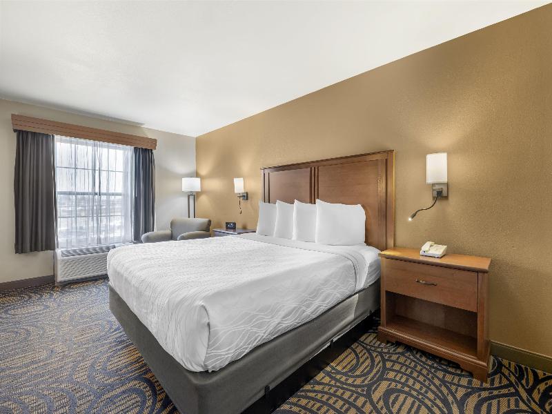 Best Western Woodburn image