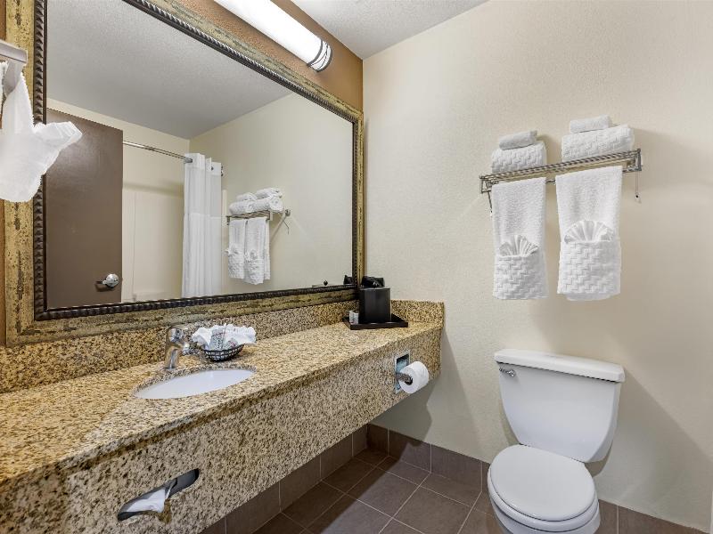 Best Western Woodburn image