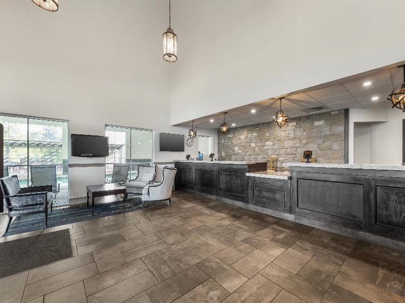 Best Western Plus Revere Inn & Suites image