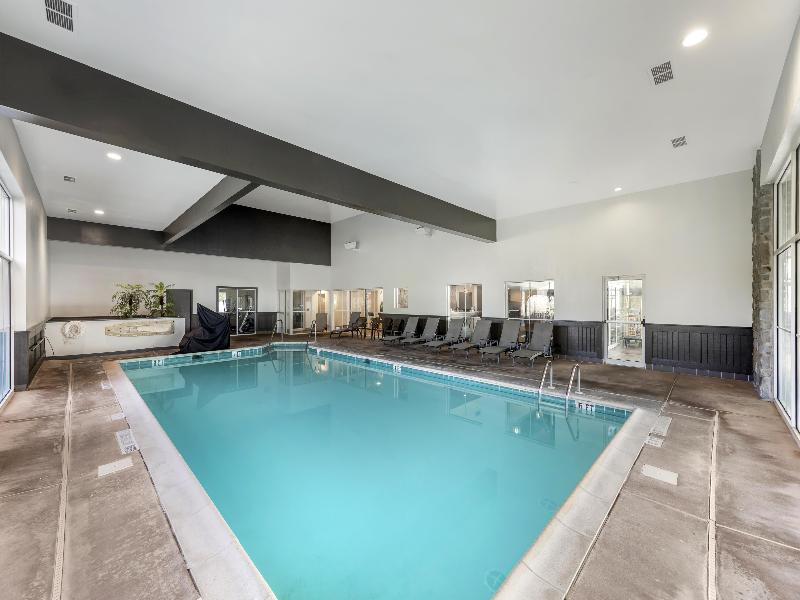 Best Western Plus Revere Inn & Suites image