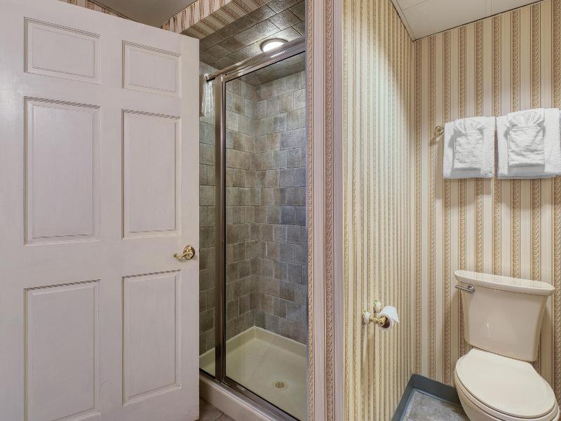 Best Western Plus Genetti & Conference Center image