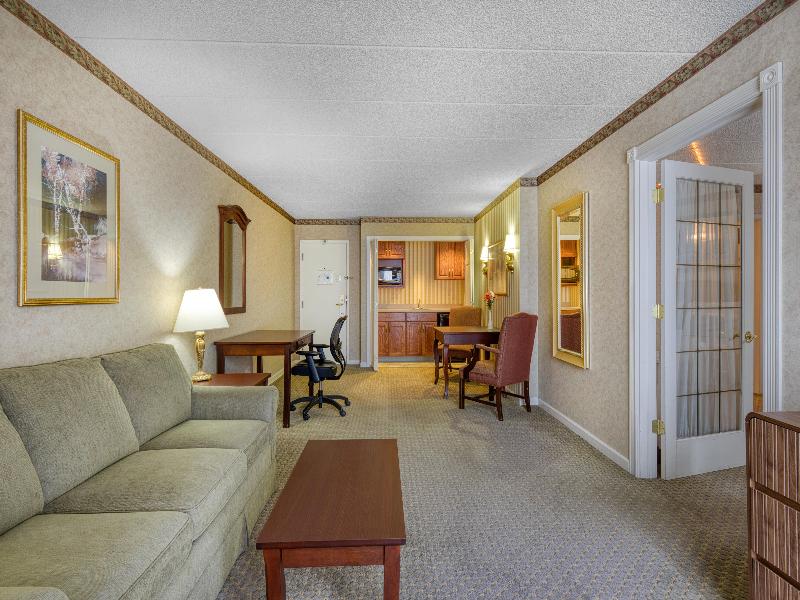 Best Western Plus Genetti & Conference Center image