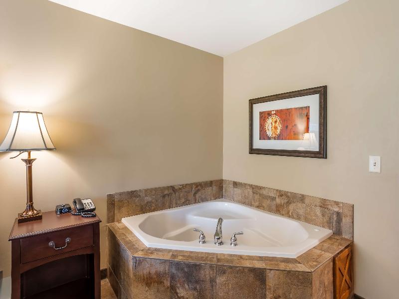 Best Western Plus Intercourse Village Inn & Suites image