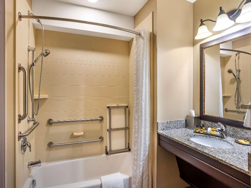 Best Western Plus Intercourse Village Inn & Suites image
