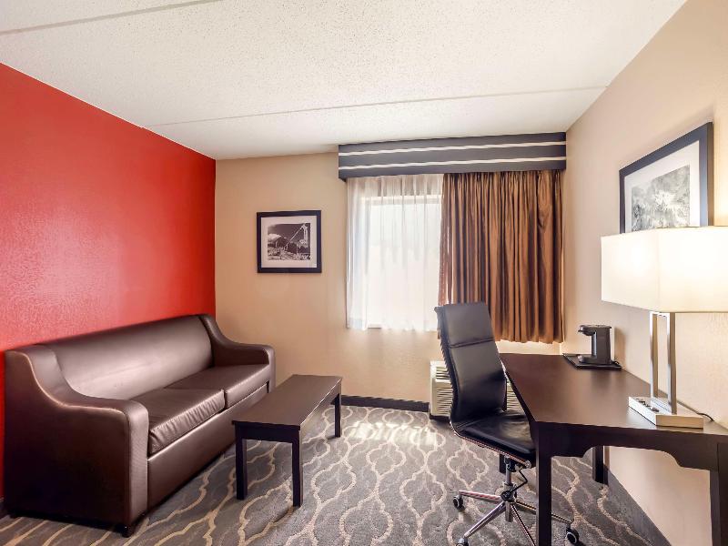 Best Western Inn at Blakeslee-Pocono image