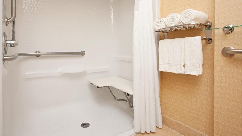 Holiday Inn Express and Suites Allentown West photo 12
