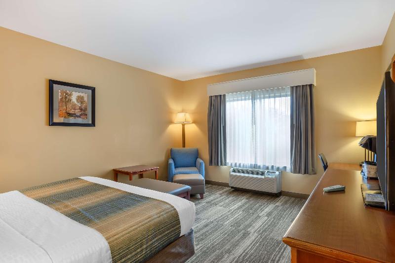 Best Western Plus University Park Inn & Suites image