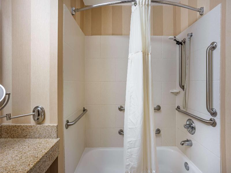Best Western Plus University Park Inn & Suites image