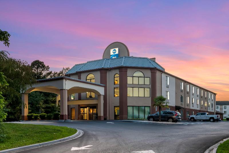 Best Western Carowinds image