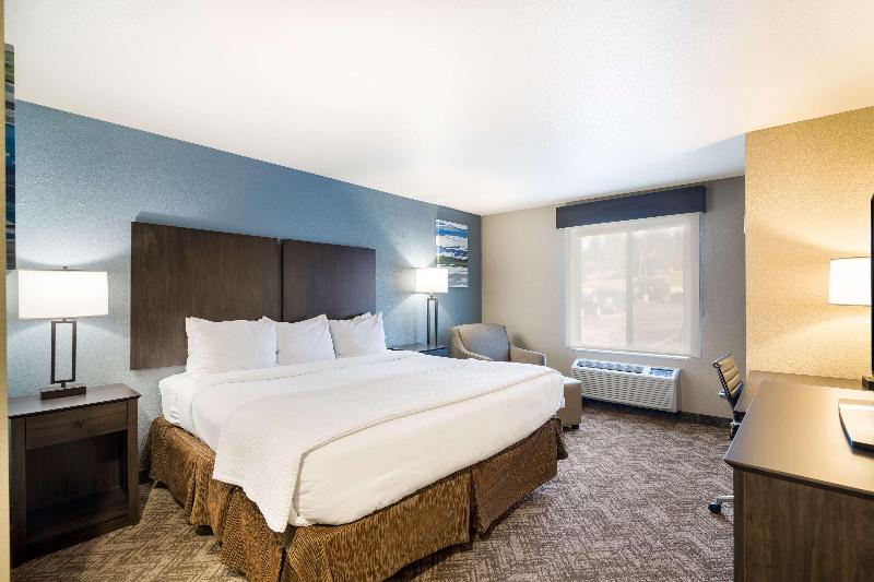 Best Western Golden Spike Inn & Suites image
