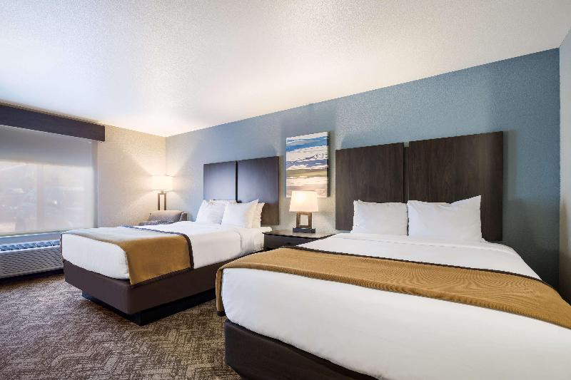 Best Western Golden Spike Inn & Suites image