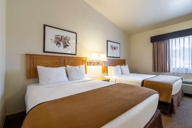Best Western Golden Spike Inn & Suites image