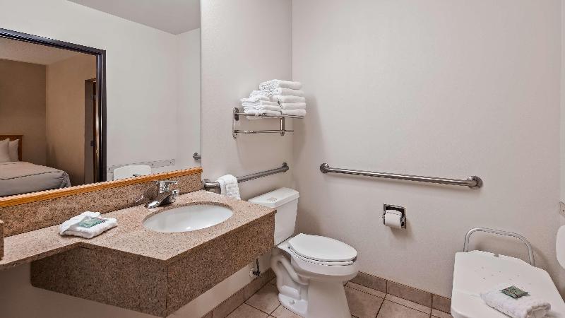 Best Western Golden Spike Inn & Suites image