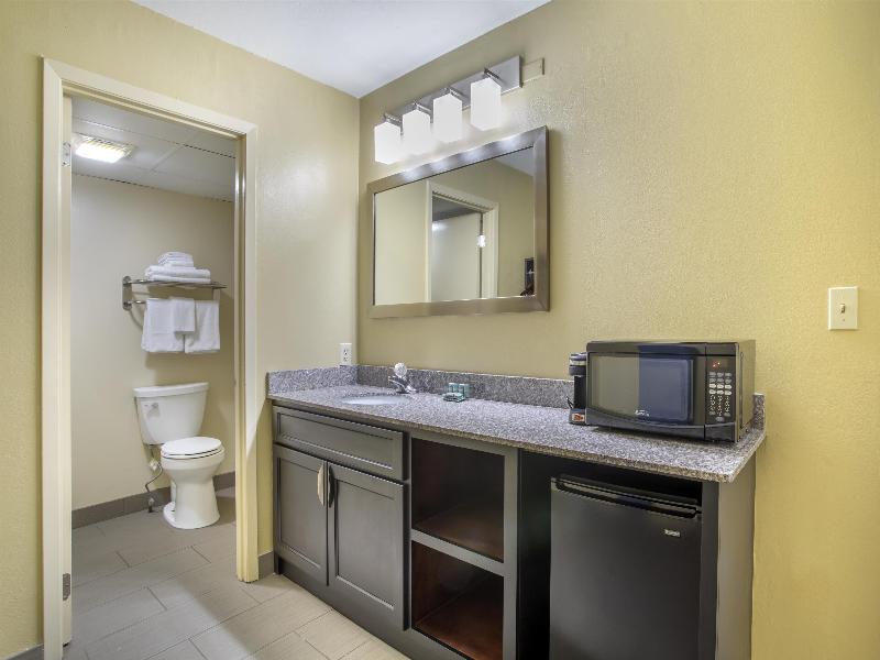 Best Western Plaza Inn image