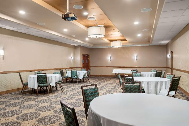 Best Western Newport Inn image