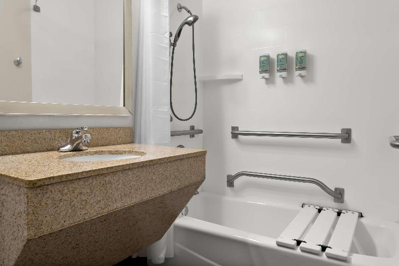 Best Western Newport Inn image