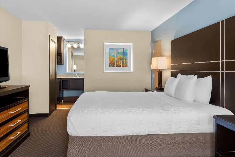 Best Western Newport Inn image