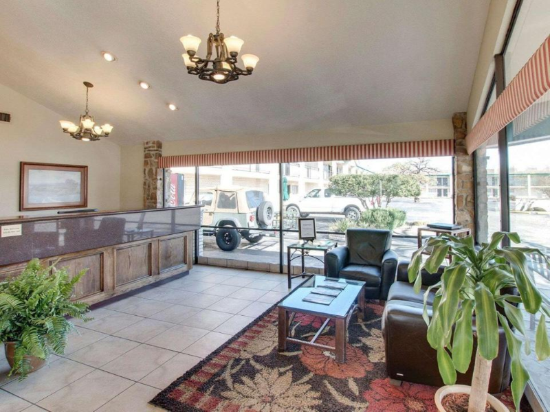 Days Inn By Wyndham Gatesville — view