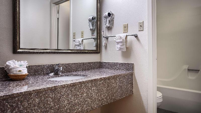Best Western Palestine Inn image