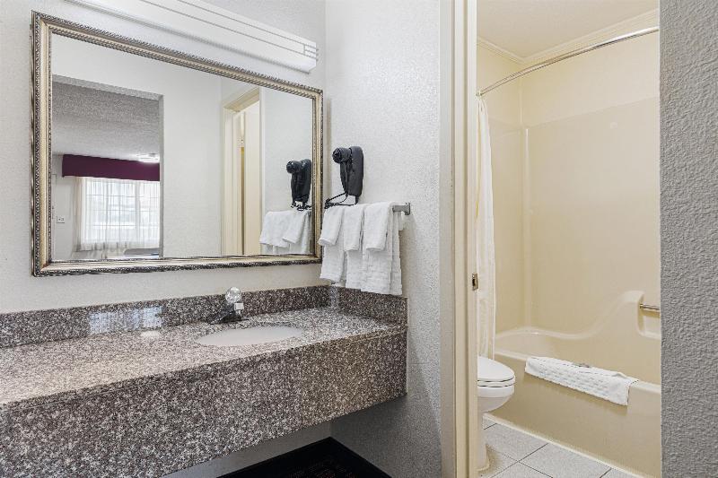 Best Western Palestine Inn image