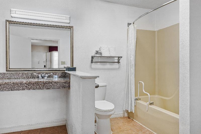 Best Western Palestine Inn image
