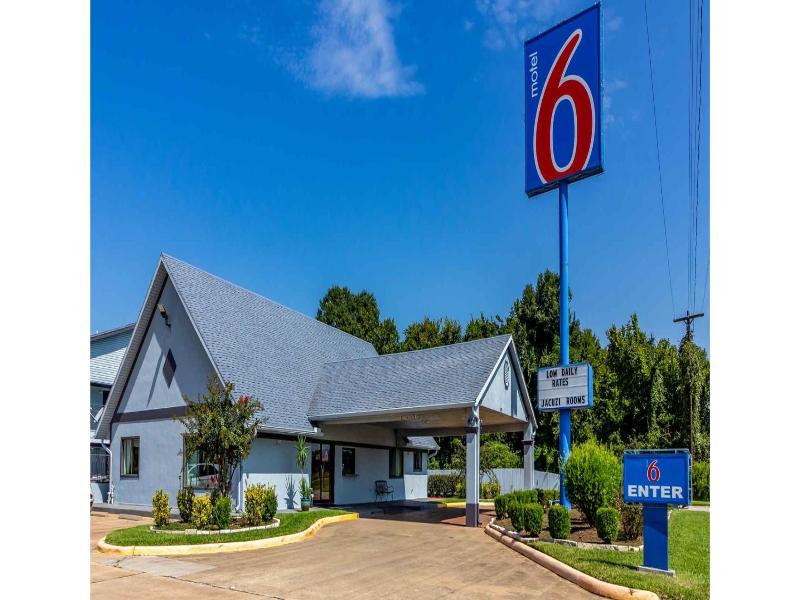 Motel 6 Alvin, Tx image