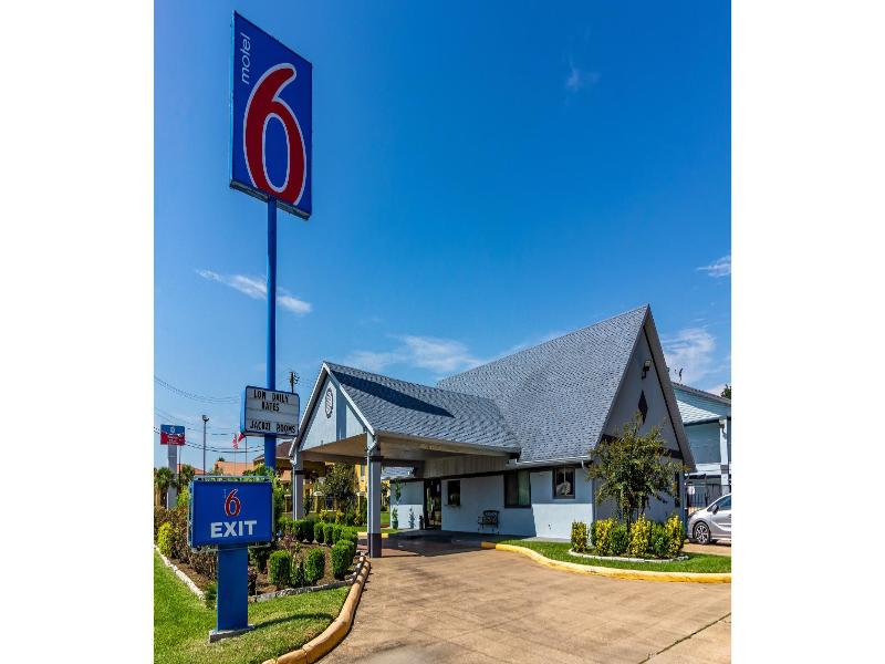 Motel 6 Alvin, Tx image