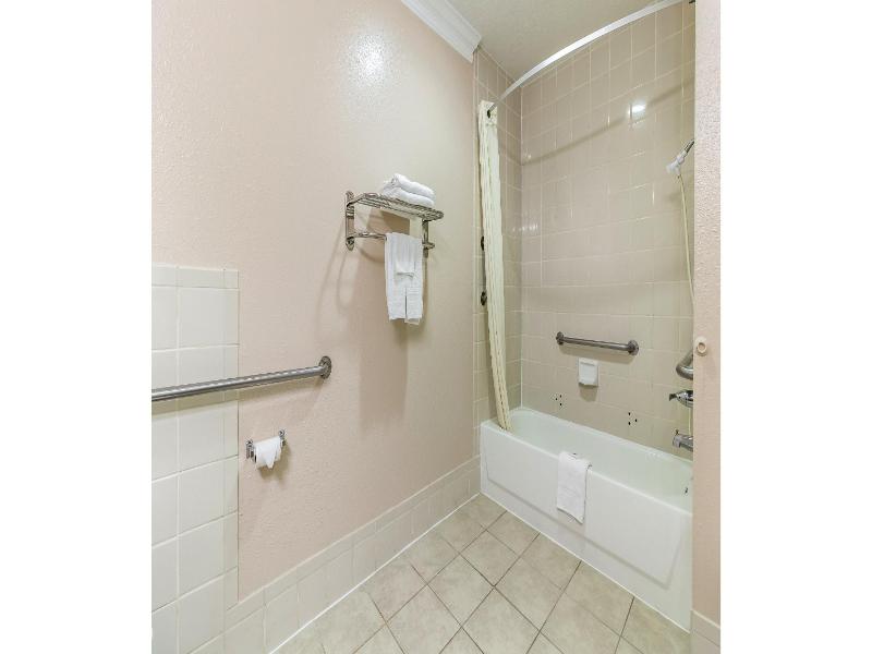 Motel 6 Alvin, Tx image