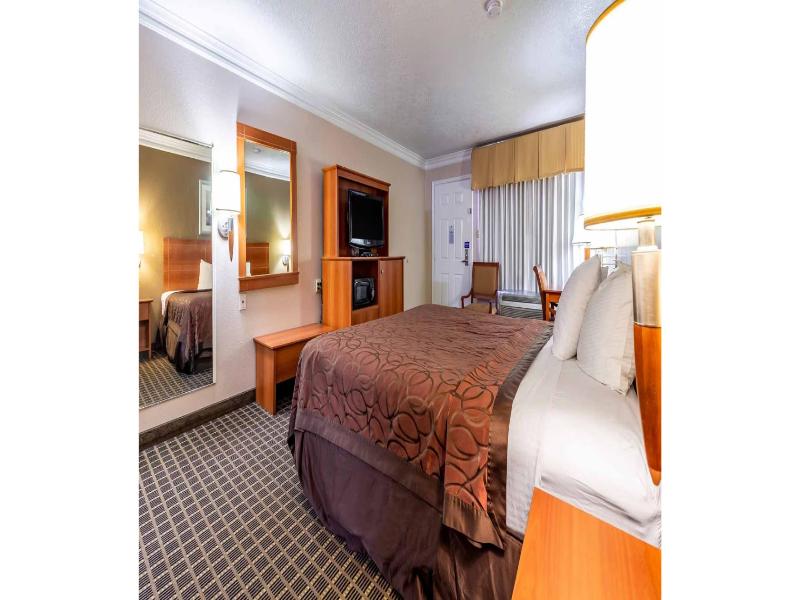 Motel 6 Alvin, Tx image