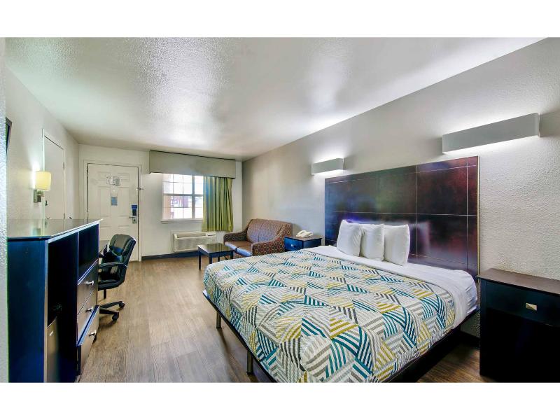 Motel 6 Arlington, TX image