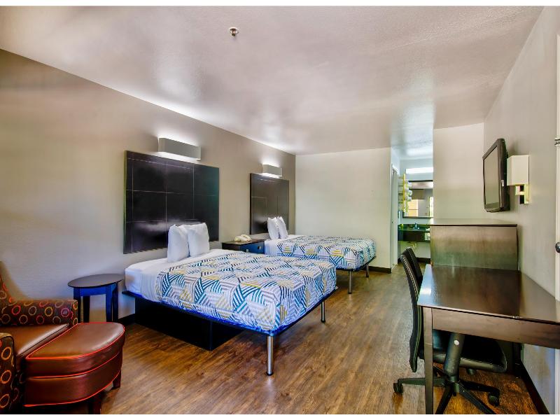 Motel 6 Arlington, TX image