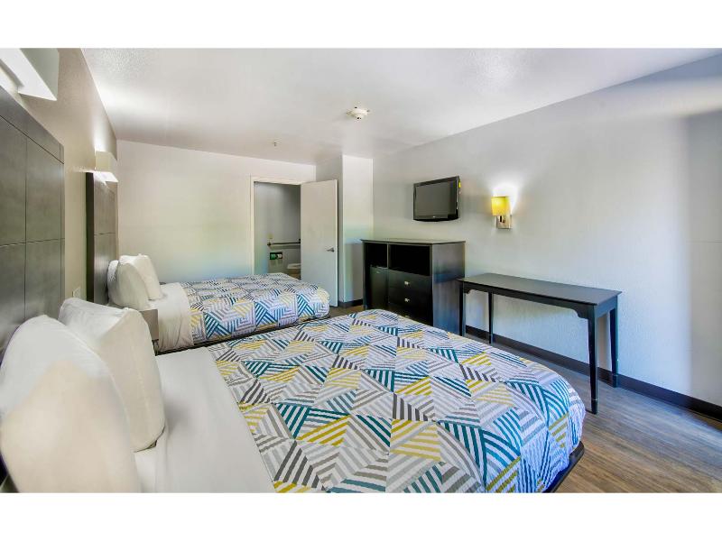 Motel 6 Arlington, TX image
