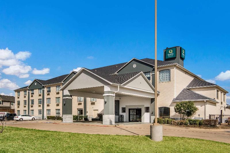 Quality Inn and Suites image