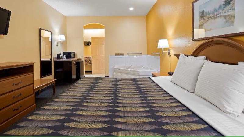 Surestay By Best Western Mission image