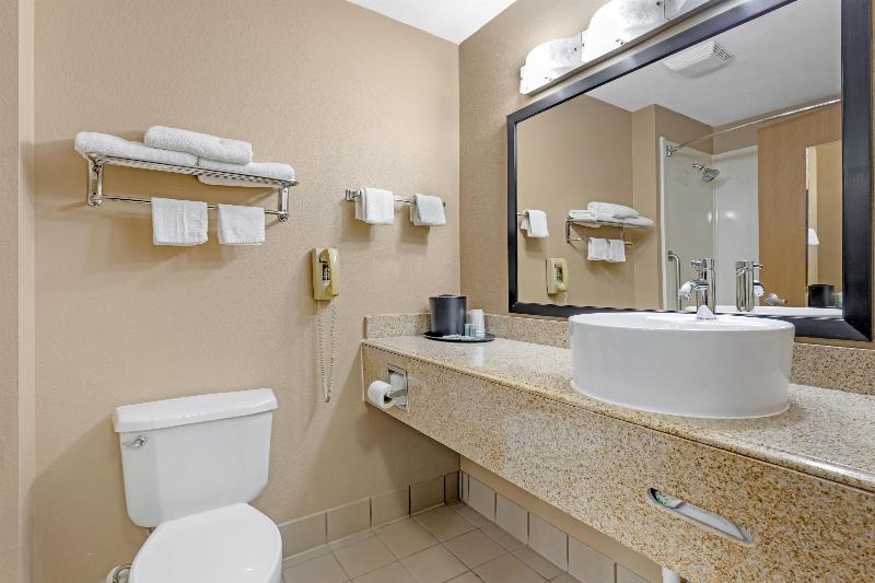 Best Western Northwest Inn image