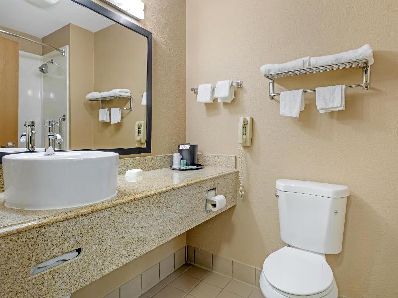 Best Western Northwest Inn image
