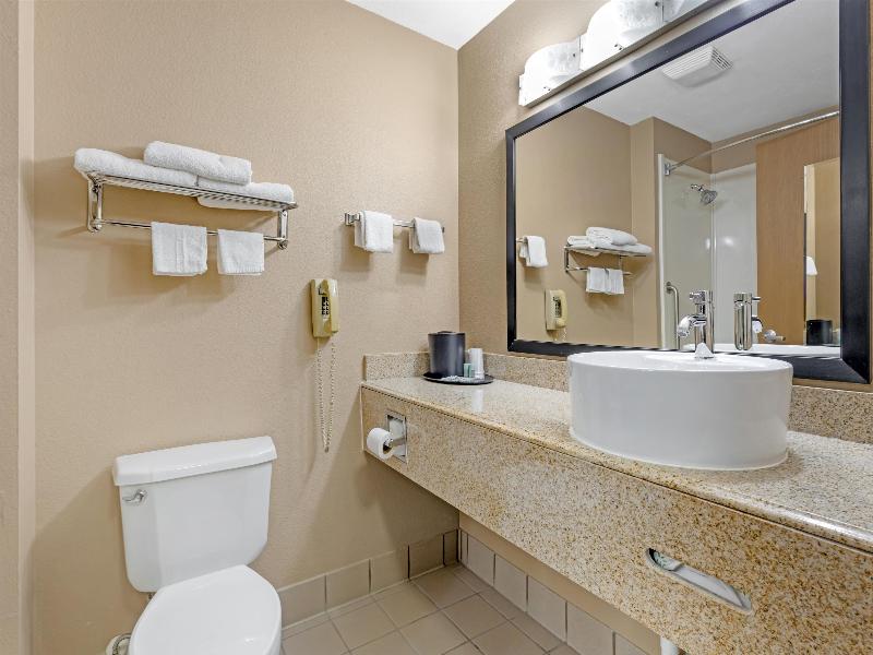 Best Western Northwest Inn image