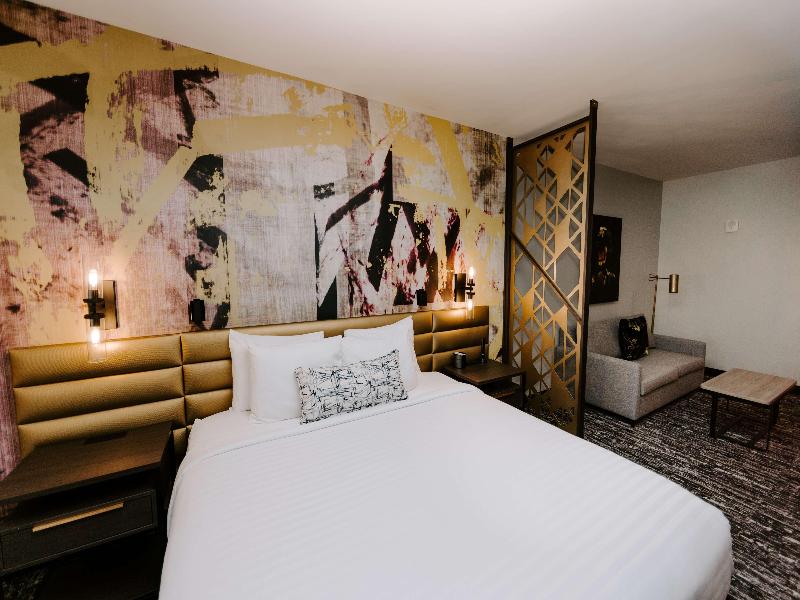 Aiden by Best Western San Antonio Riverwalk image