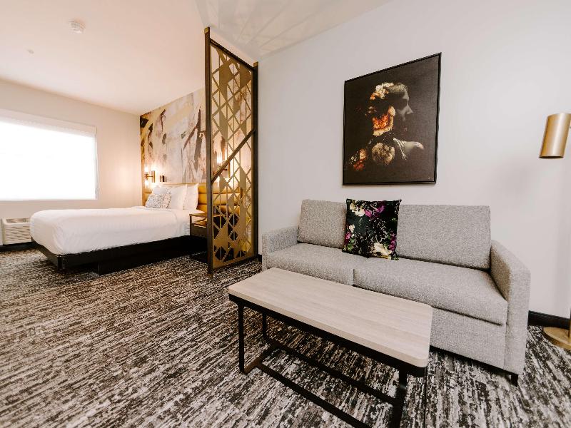 Aiden by Best Western San Antonio Riverwalk image