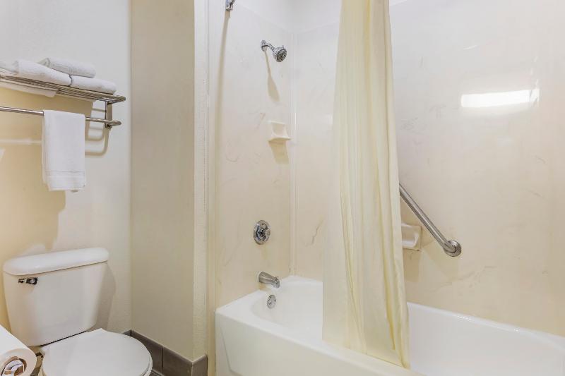 Best Western Fort Worth Inn & Suites image