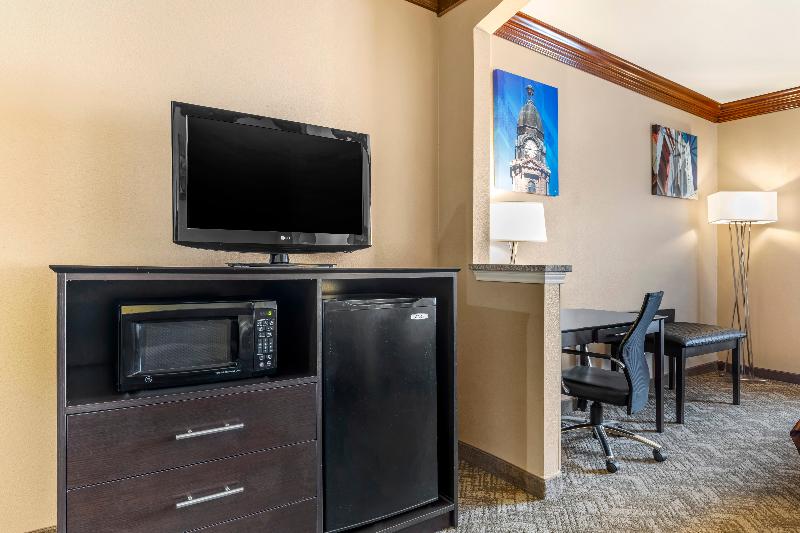 Best Western Fort Worth Inn & Suites image