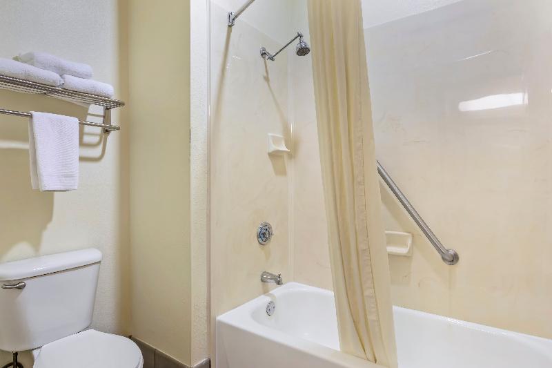 Best Western Fort Worth Inn & Suites image