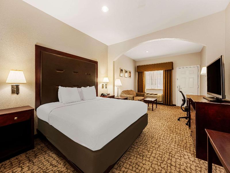 Quality Inn & Suites North Houston image