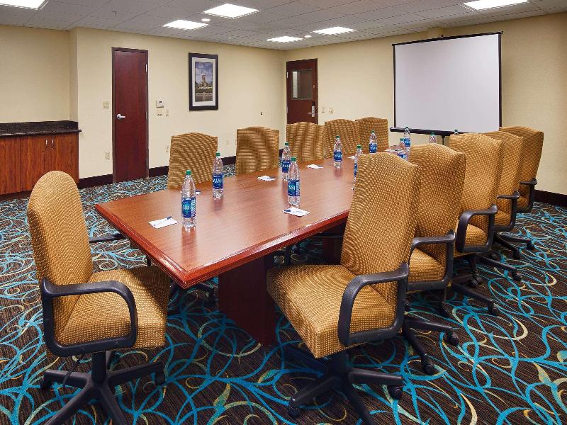 Days Inn & Suites by Wyndham Sam Houston Tollway image