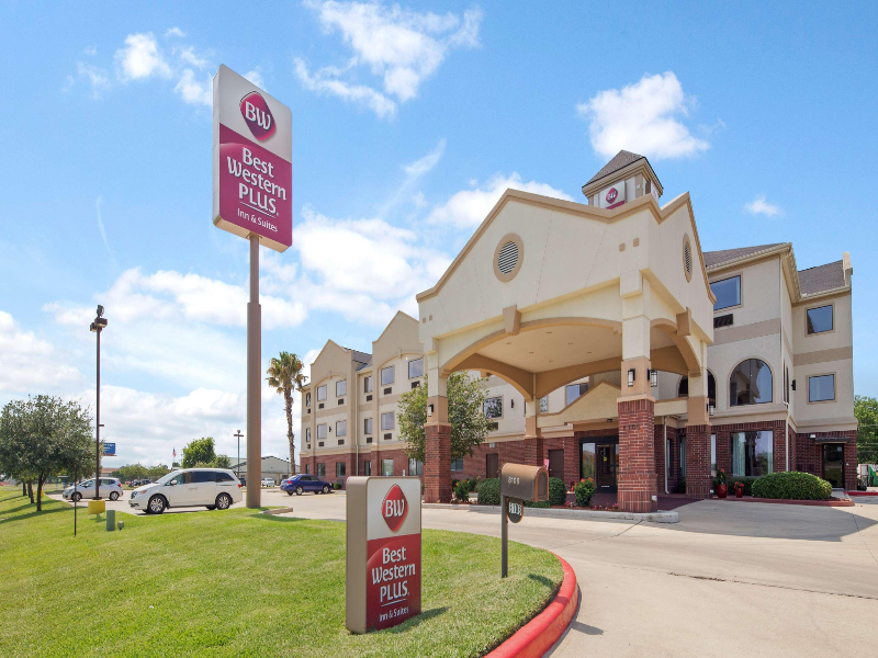 Best Western Plus Victoria Inn & Suites — general view