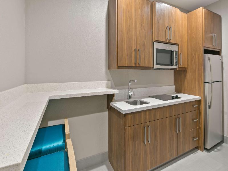 Best Western Plus Houston Atascocita Inn & Suites image