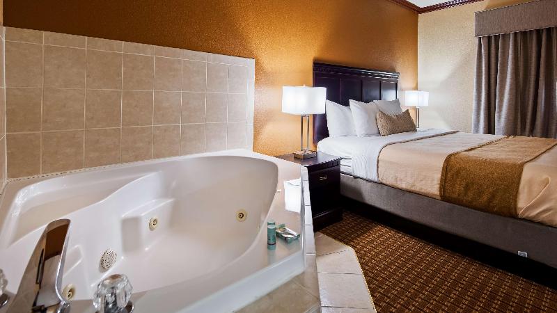 Best Western Granbury Inn & Suites image