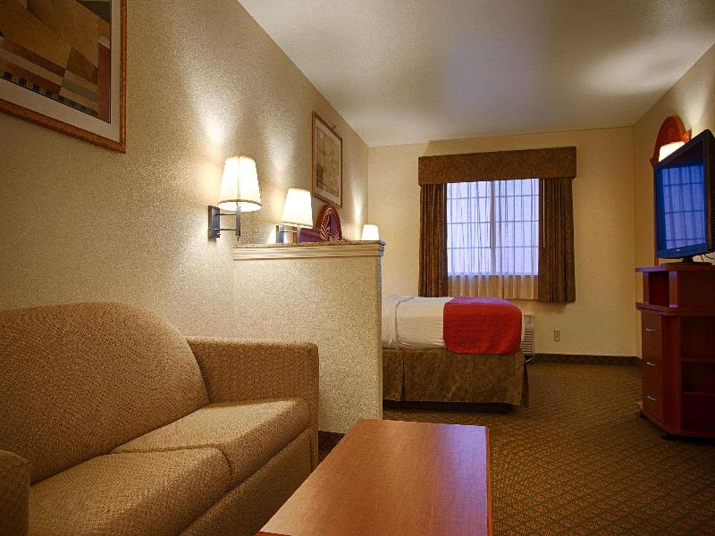 Best Western Henrietta Inn & Suites image 4
