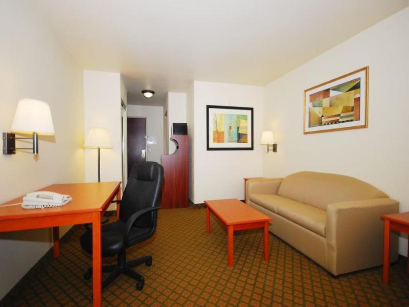 Best Western Henrietta Inn & Suites image 7